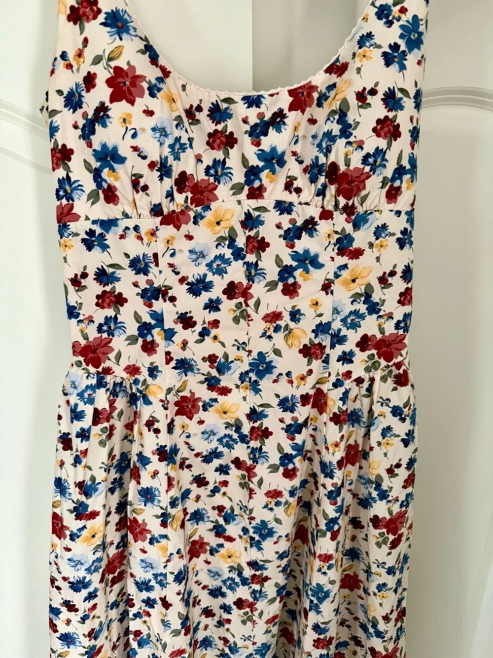Abercrombie & Fitch Bra-Free Dylan Midi Cream Floral Dress - Picture 7 of 8